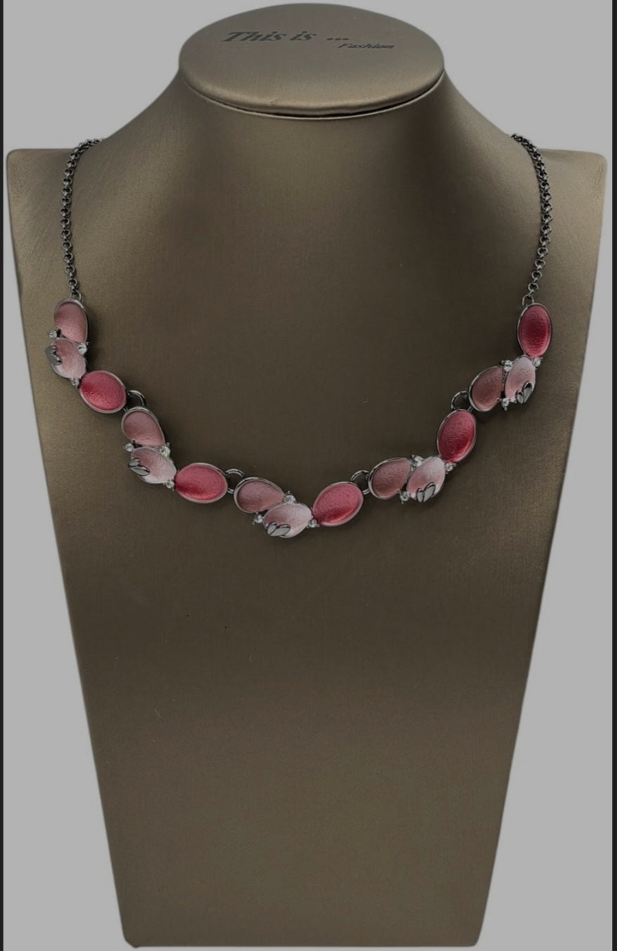 Setje met rozige accenten.