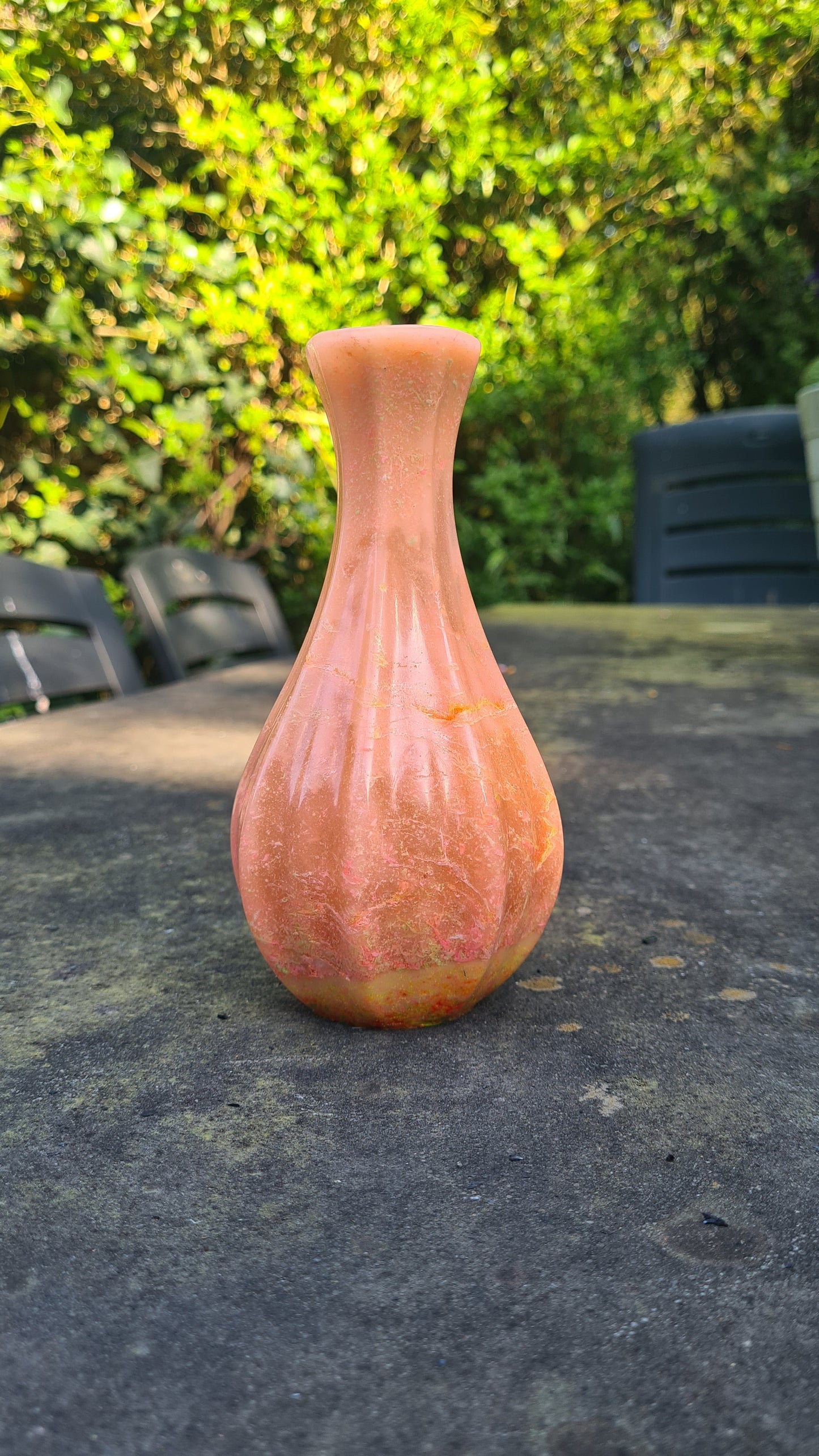 Vaasje in resin